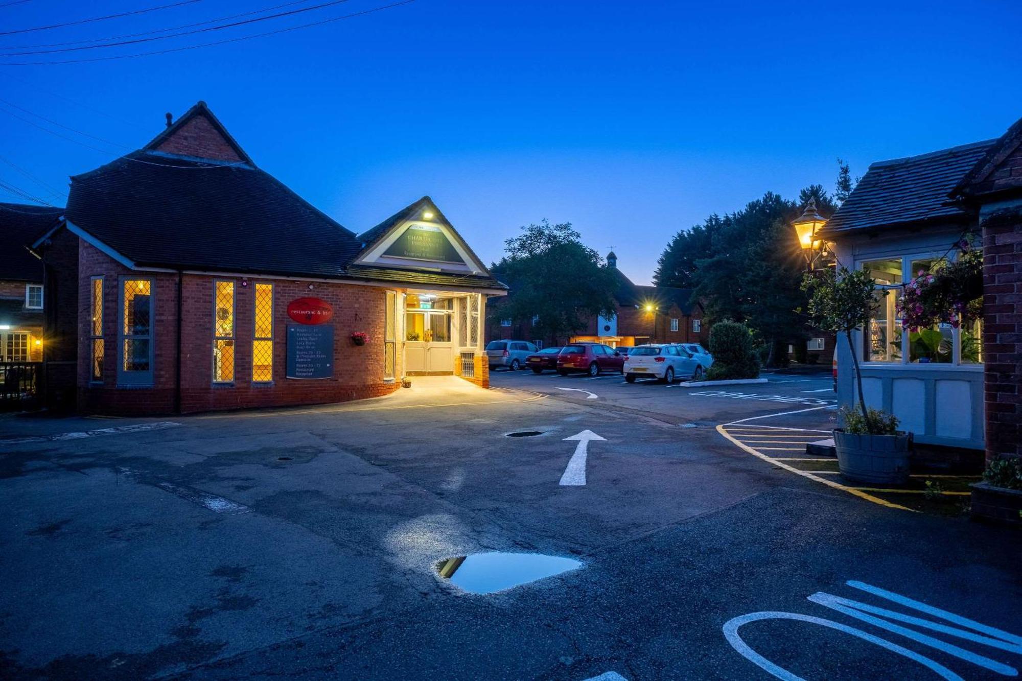 Clarion Hotel Charlecote Pheasant Wellesbourne Exterior photo